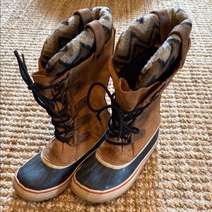 Sorel Joan of Arctic Winter Boots, Size‎ 6